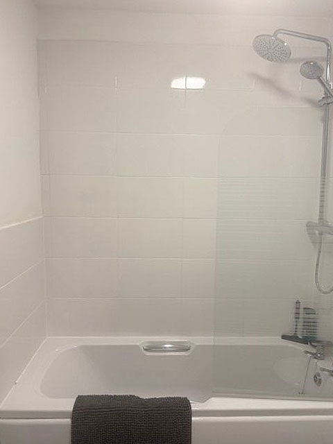 Modern bathroom at High Street Hideaway short-term rental in Nailsea